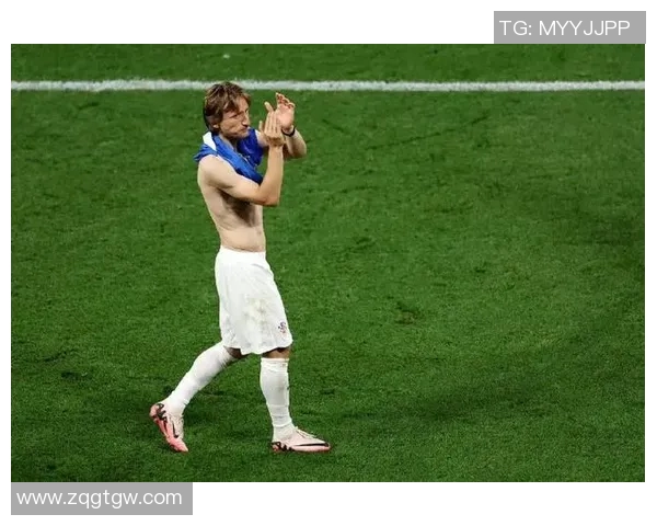 足球天才里奇是谁揭秘 他在绿茵场上的精彩表现与成就 足球天才里奇是谁揭秘 他在绿茵场上的精彩表现与成就